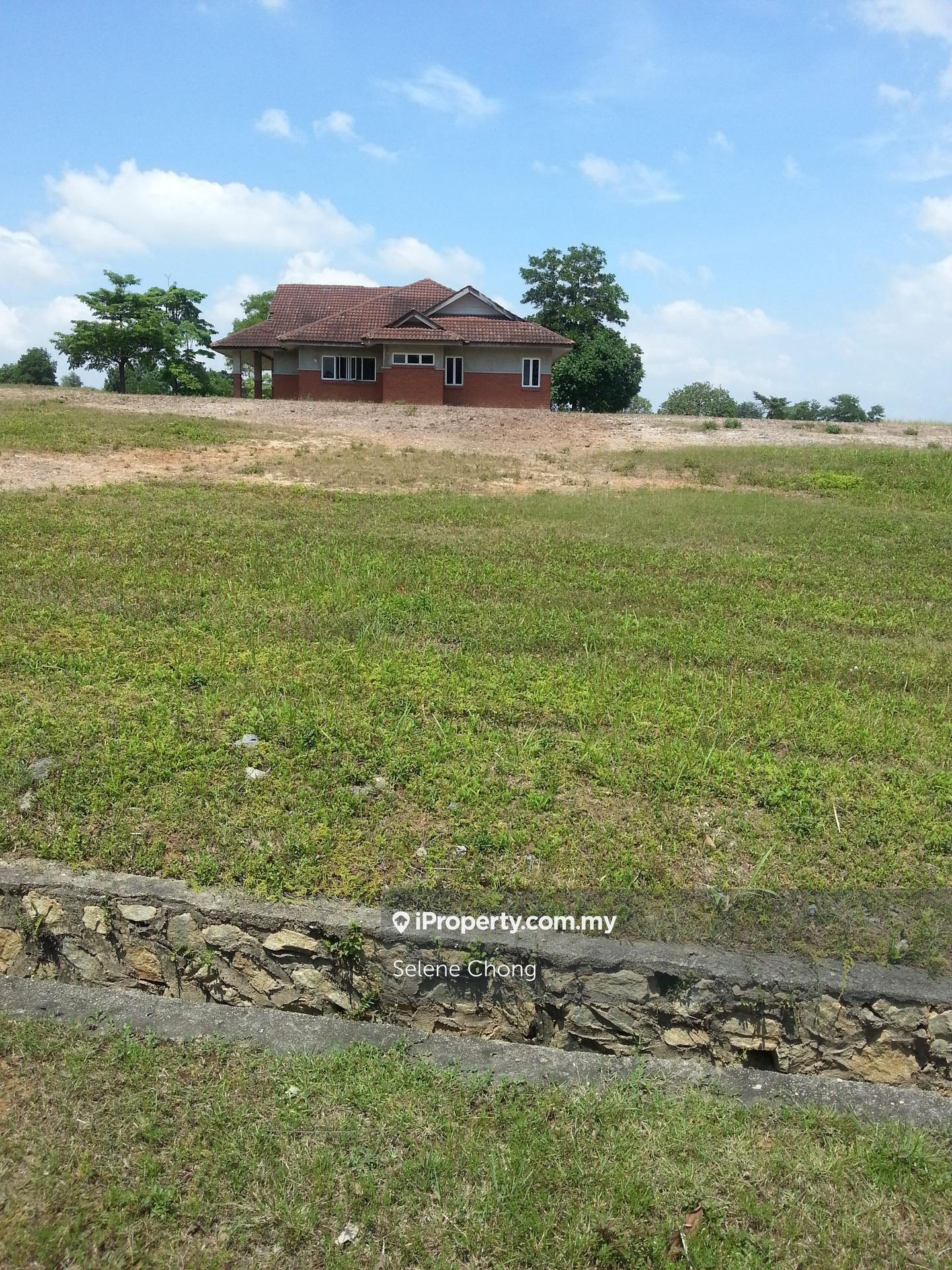 Banglo Tanah untuk Dijual di College Heights Garden Resort, Setul oleh Selene Chong - iProperty.com.my