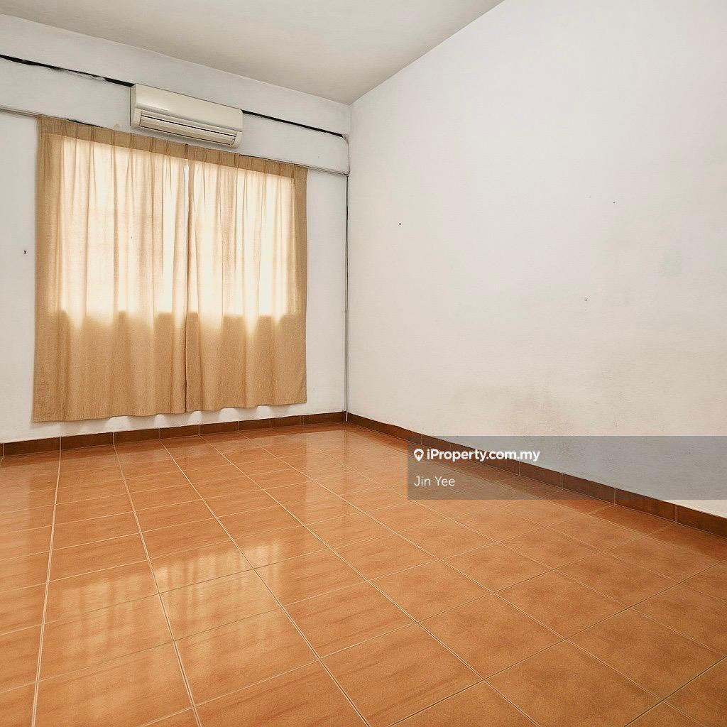 Semi-Detached House for Sale in Taman Putra, Ampang by Jin Yee - iProperty.com.my