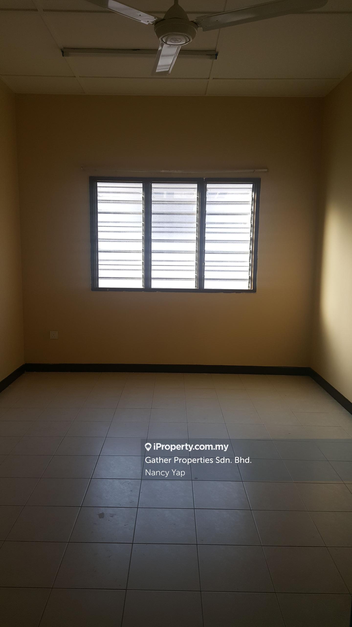 Rumah Berangkai 3 Tingkat untuk Disewa di Subang, Shah Alam oleh Nancy Yap - iProperty.com.my