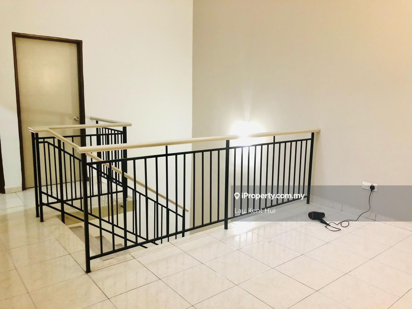 Rumah Berangkai 2 Tingkat untuk Dijual di Bandar Nusaputra, Puchong oleh Lau Kent Hui - iProperty.com.my