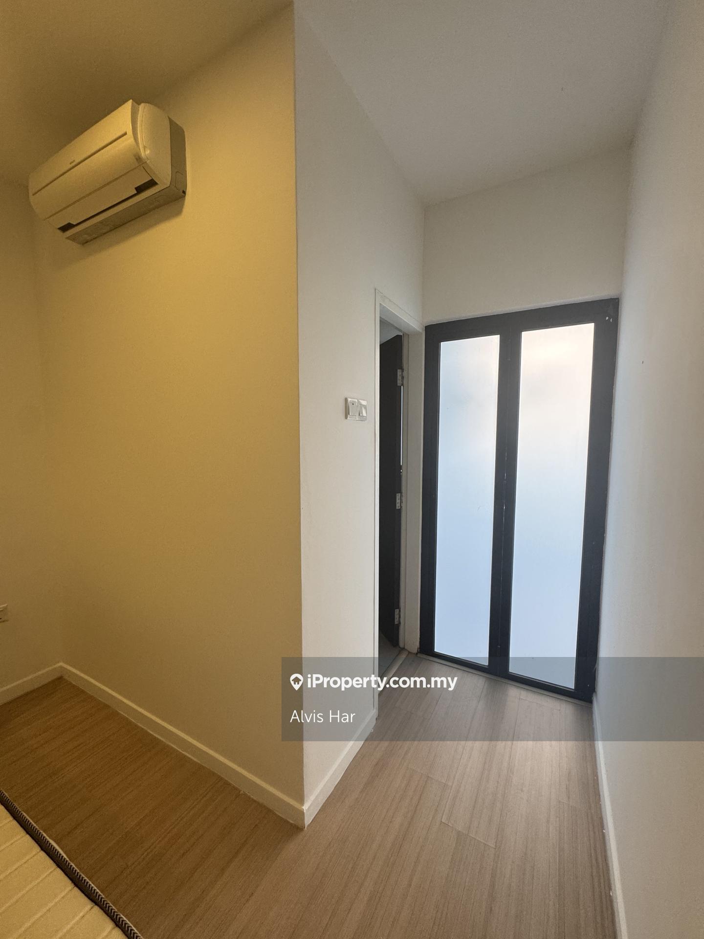Residensi Servis untuk Disewa di D'Latour oleh Alvis Har - iProperty.com.my
