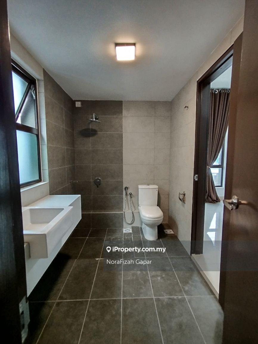 Townhouse for Sale in Kayu Ara, Selangor by NoraFizah Gapar - iProperty.com.my