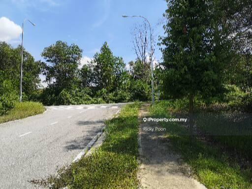 Banglo Tanah untuk Dijual di Bayu Lakehomes, Mantin oleh Ricky Poon - iProperty.com.my