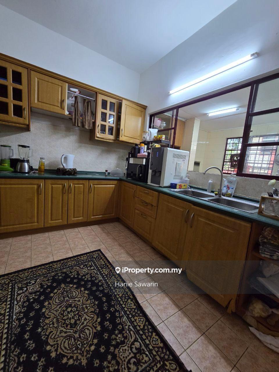 Rumah Berangkai 2 Tingkat untuk Dijual di Bukit Jelutong, Shah Alam oleh Hanie Sawarin - iProperty.com.my