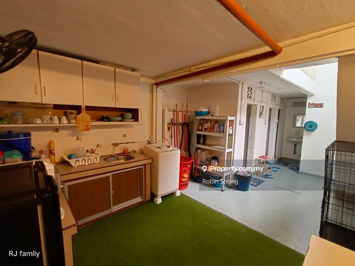 Shop-Office for Sale in Jalan Hang Jebat, Melaka City by Robin Soong - iProperty.com.my