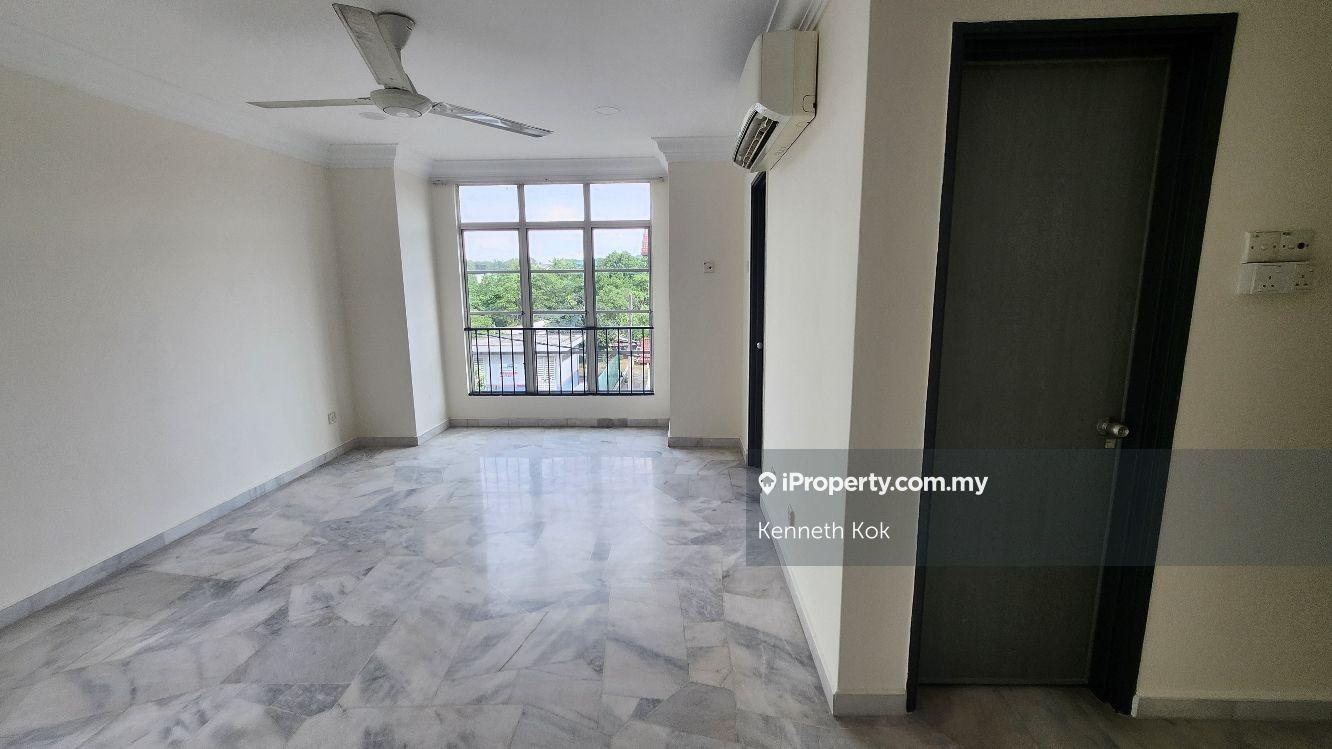 Rumah Berangkai 2.5 Tingkat untuk Dijual di Taman Puchong Impian, Puchong oleh Kenneth Kok - iProperty.com.my