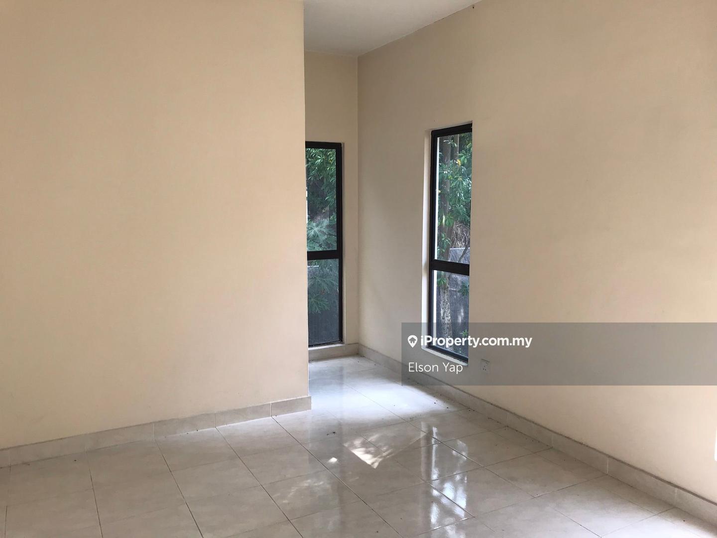 Rumah Berangkai 2 Tingkat untuk Dijual di Sutera Damansara, Damansara Damai oleh Elson Yap - iProperty.com.my