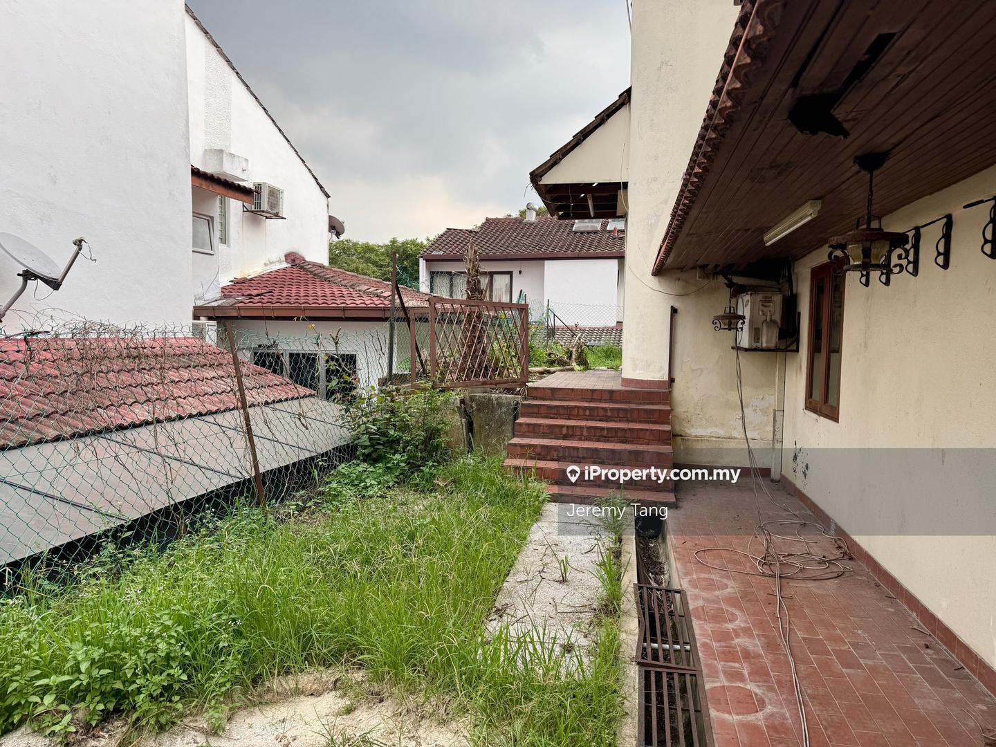 Banglo untuk Dijual di 2-storey Bungalow on Squarish Flat Land, Bangsar oleh Jeremy Tang - iProperty.com.my
