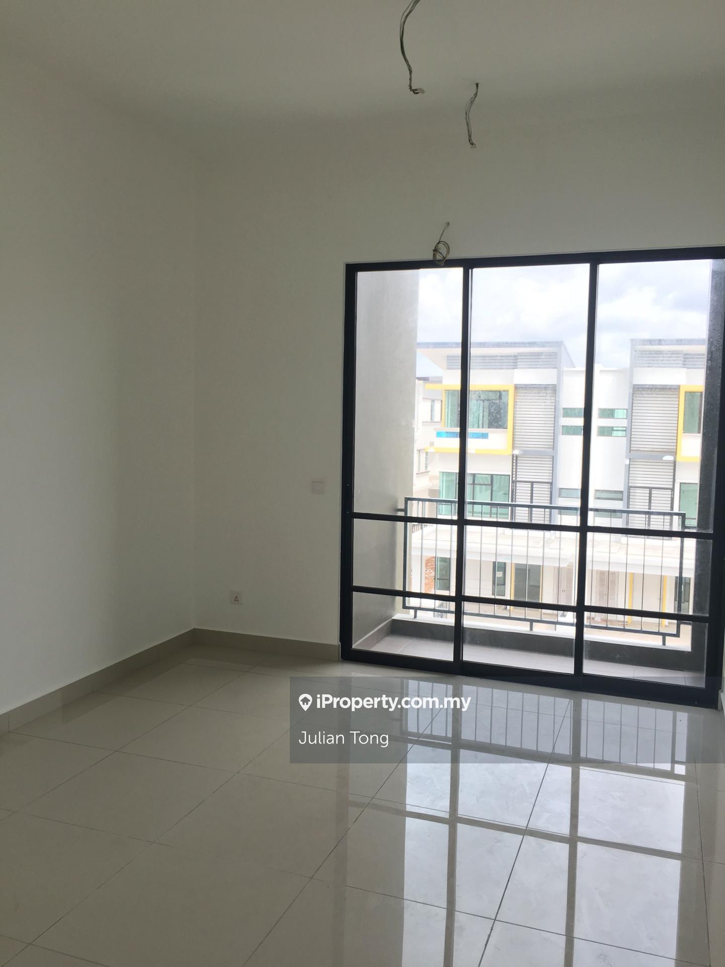 Semi-Detached House for Sale in Setia Utama, Setia Alam by Julian Tong - iProperty.com.my