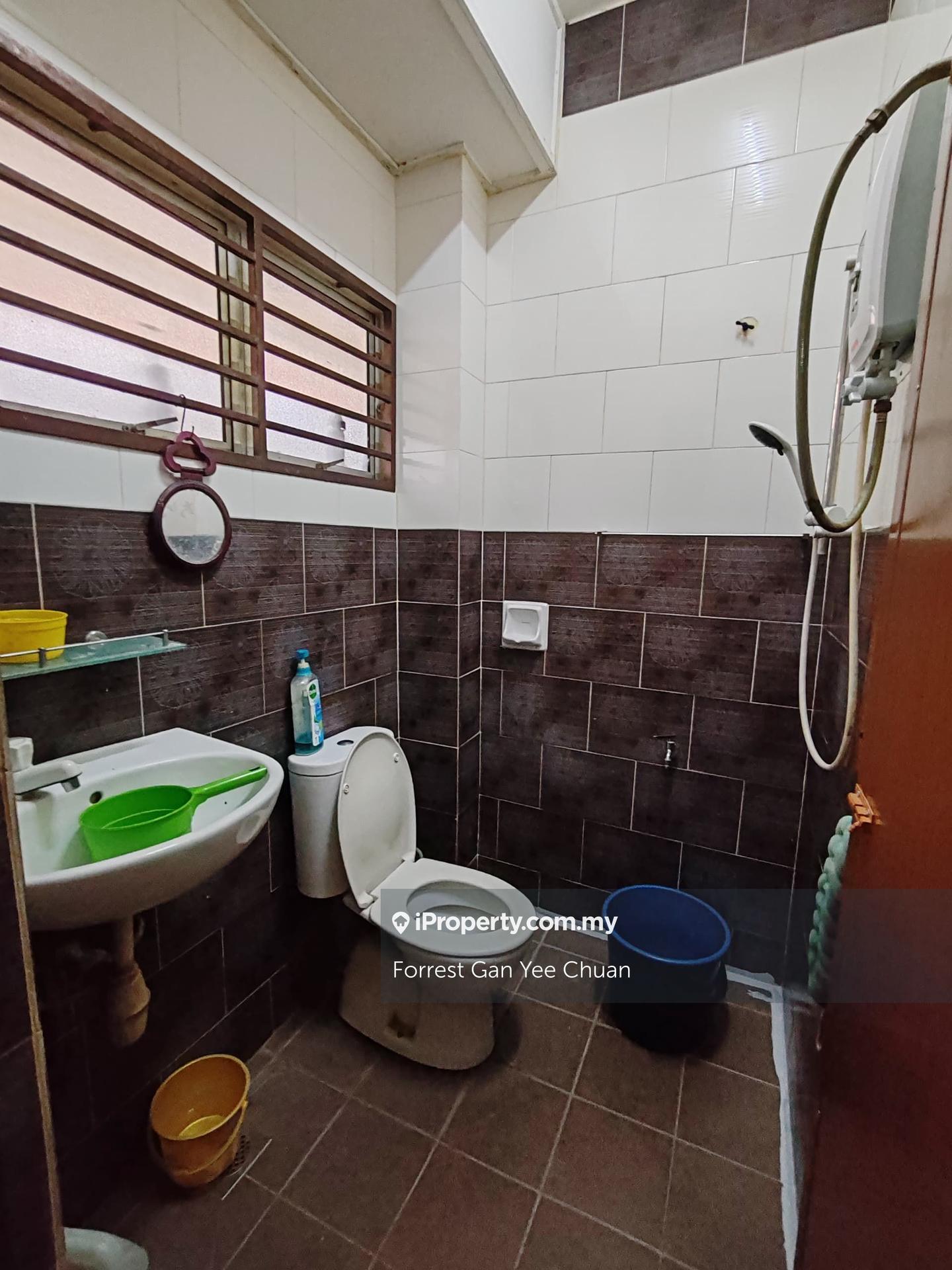 Rumah Berangkai 2 Tingkat untuk Dijual di Taman Saga, Klang oleh Forrest Gan Yee Chuan - iProperty.com.my