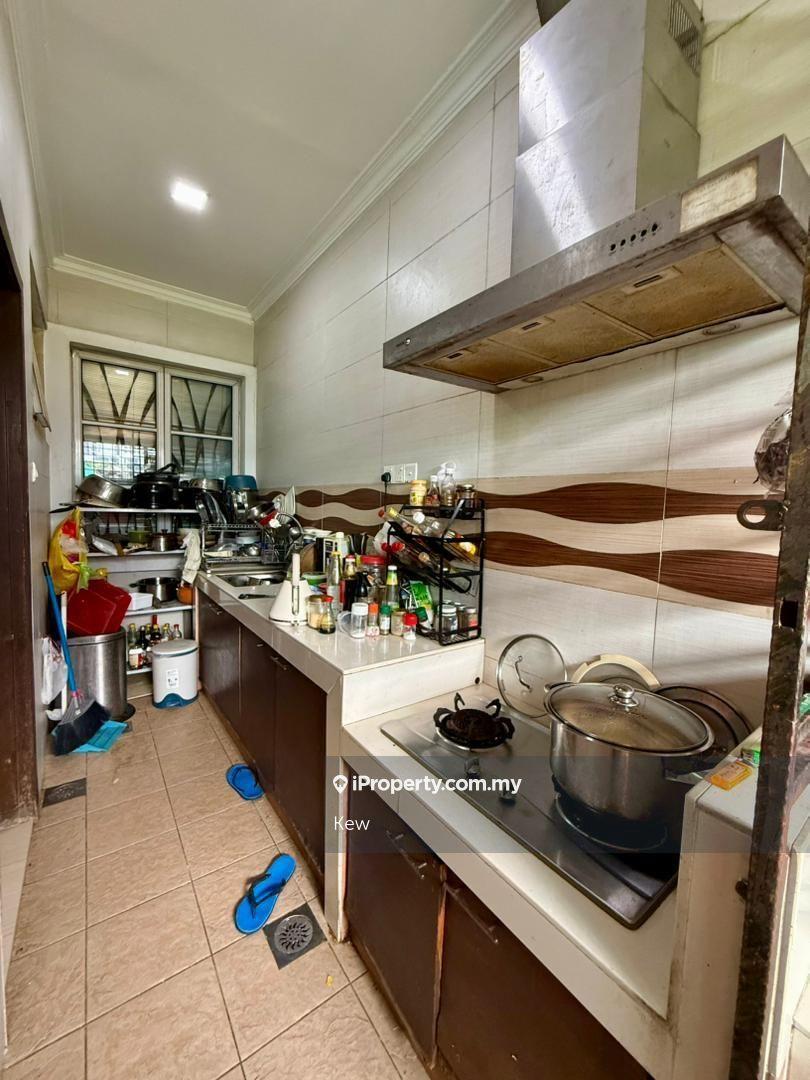3-storey Terraced House for Sale in Taman Halimahton, Seputeh by Kew - iProperty.com.my