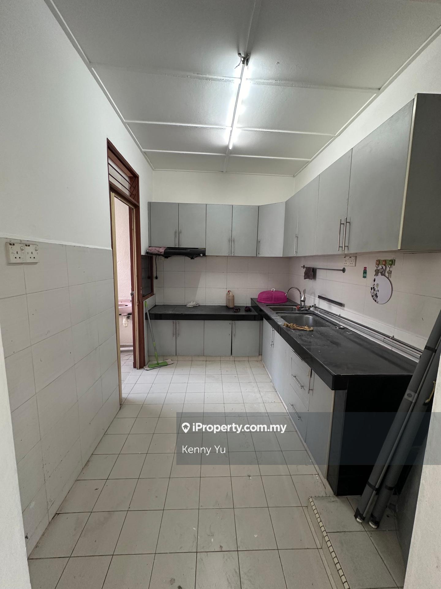 Townhouse for Sale in Taman Maju Jaya, Ampang by Kenny Yu - iProperty.com.my