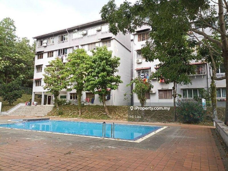 Pangsapuri untuk Dijual di Putra Permai Block C oleh Hl Lau - iProperty.com.my