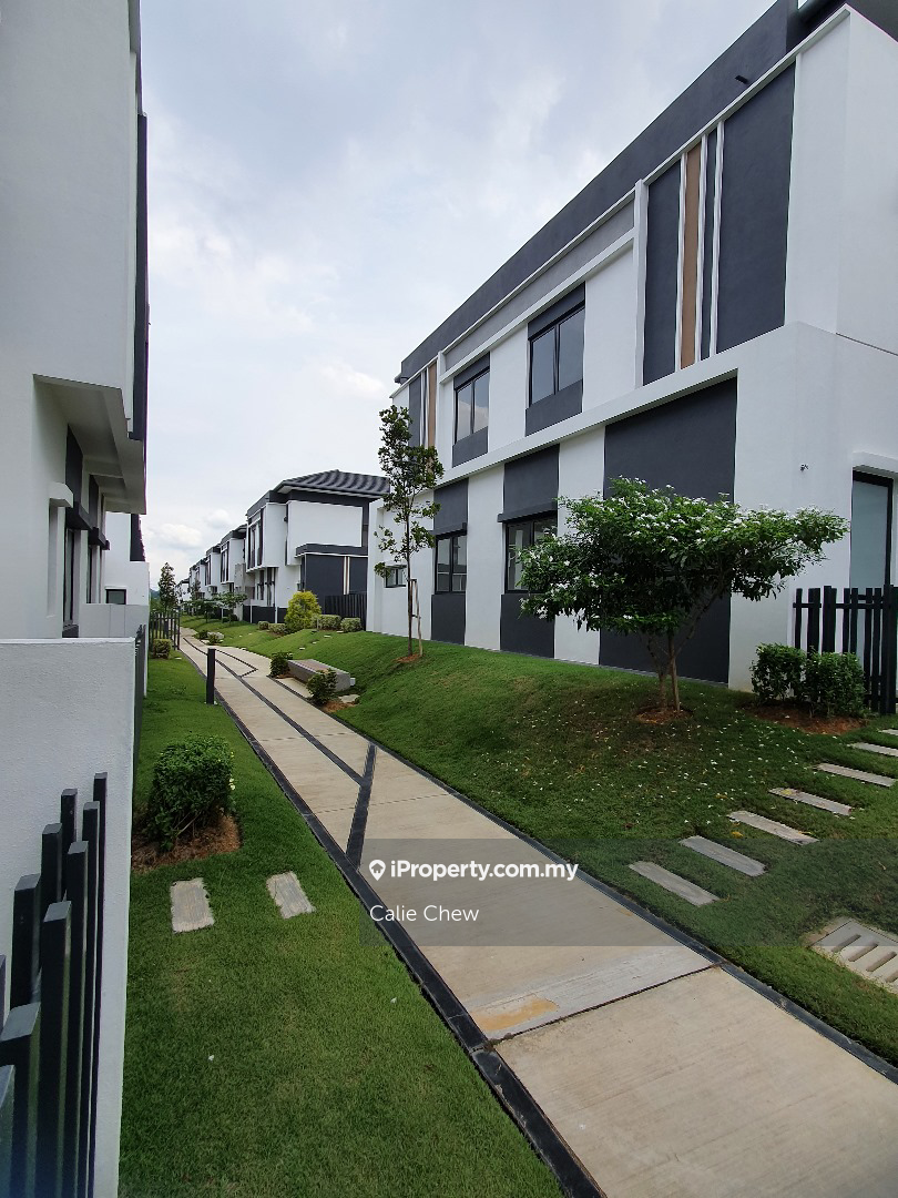 Rumah Berkembar untuk Dijual di Eco Ardence, Setia Alam oleh Calie Chew - iProperty.com.my