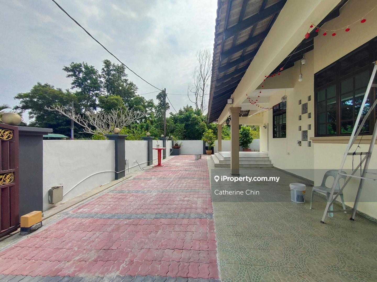 Bungalow House for Sale in Jelapang 2 Storey Bungalow Corner House, Ipoh by Catherine Chin - iProperty.com.my