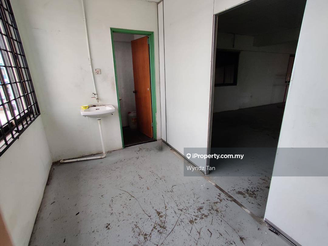 Kilang Teres untuk Disewa di Bandar Baru Permas Jaya, Permas Jaya oleh Wyndz Tan - iProperty.com.my