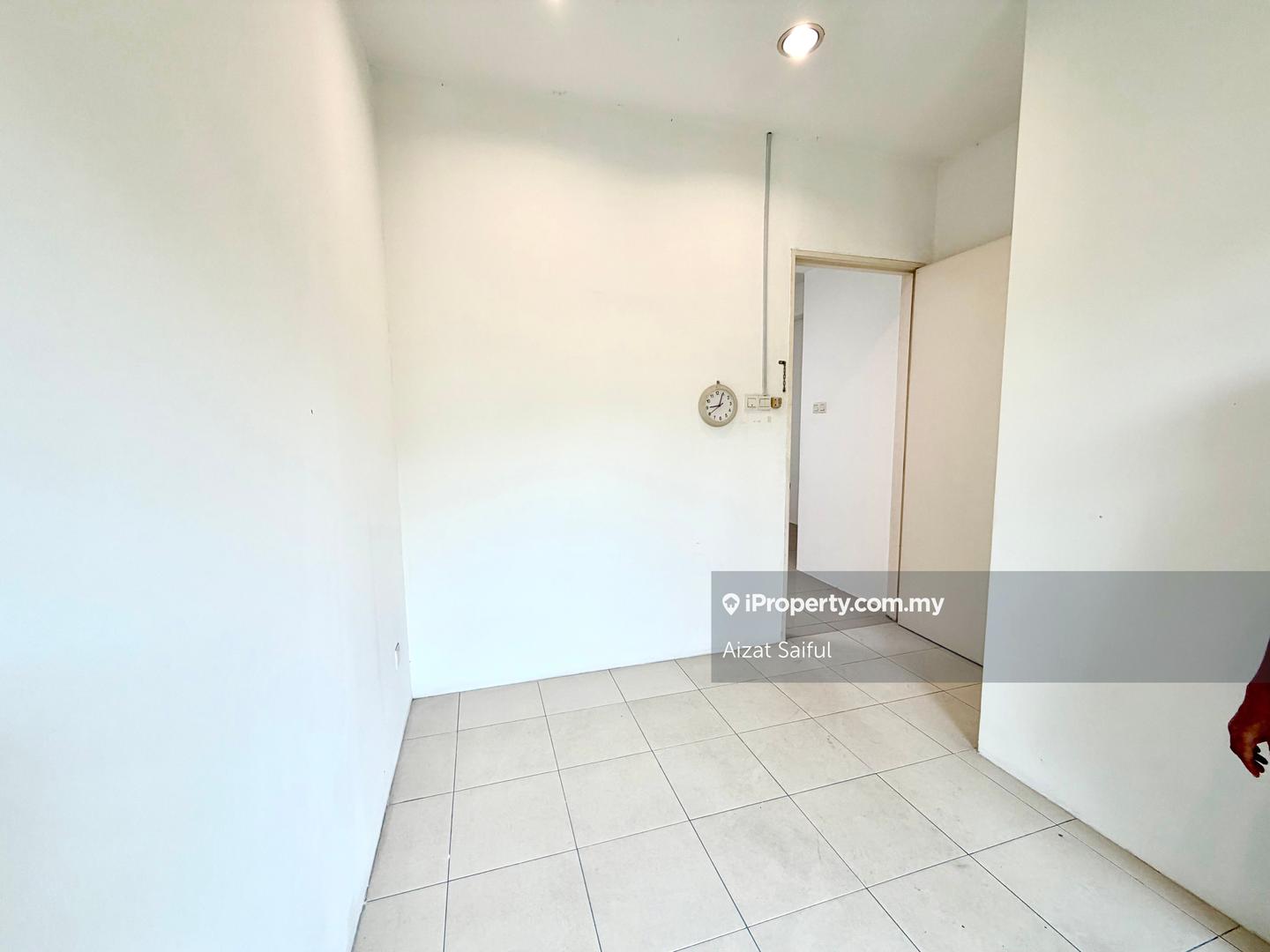 Terraced House for Sale in Taman Nadayu 92, Kajang by Aizat Saiful - iProperty.com.my