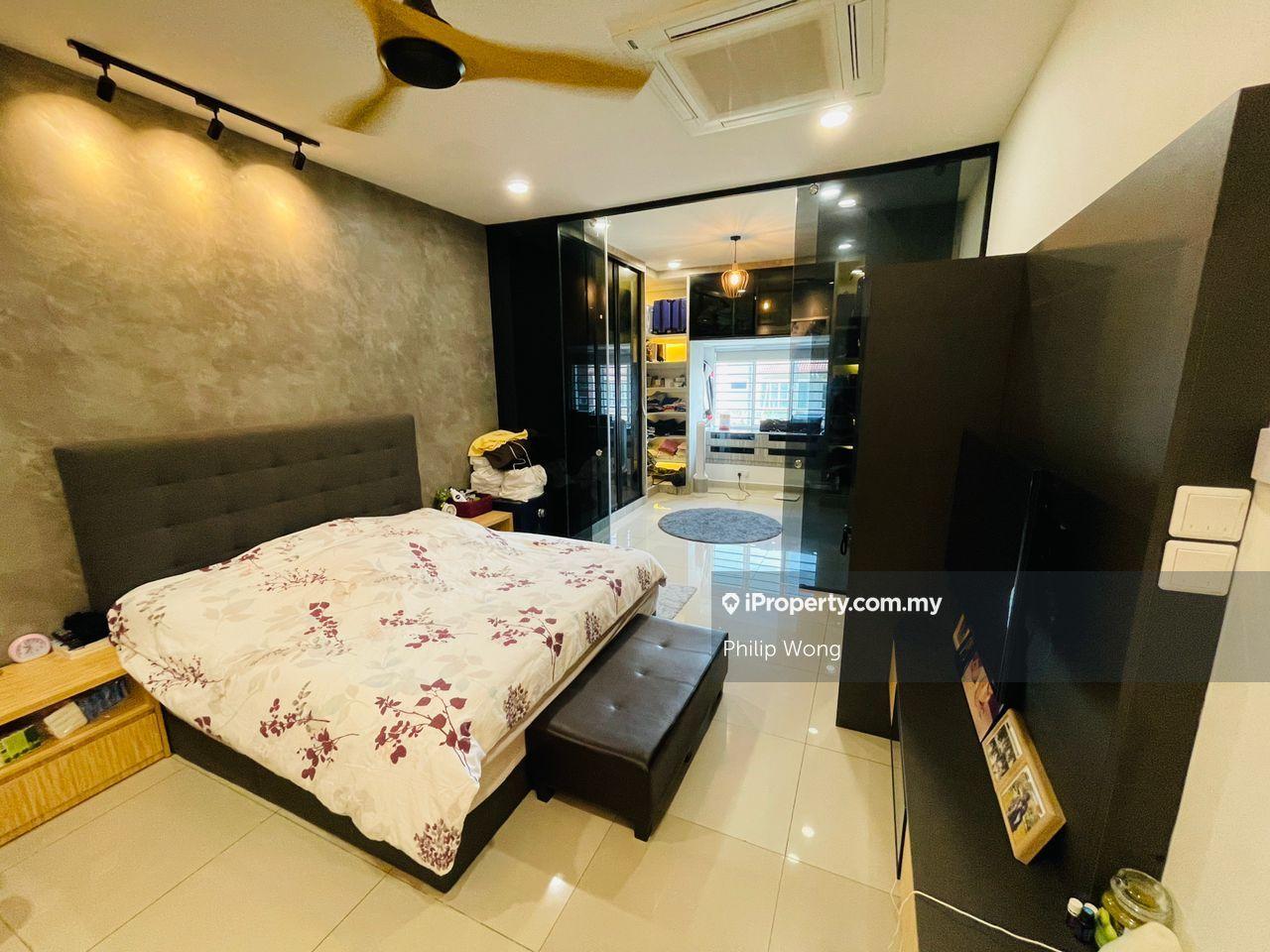 Rumah Berangkai 2.5 Tingkat untuk Dijual di Taman Bukit Serdang, Seri Kembangan, Seri Kembangan oleh Philip Wong - iProperty.com.my