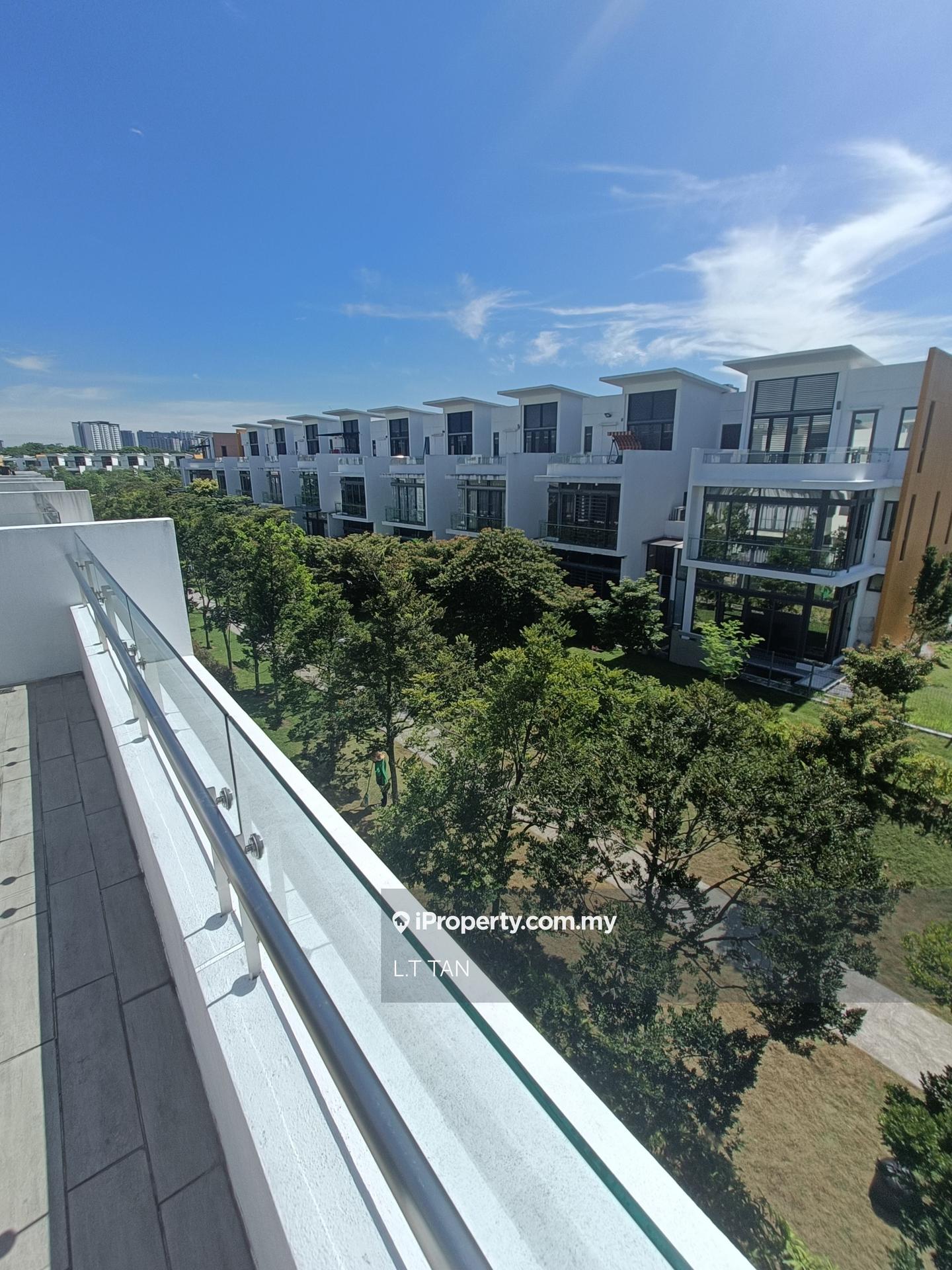 Rumah Berangkai 3 Tingkat untuk Dijual di Taman Tasik Pinggiran, Sungai Besi oleh L.T TAN - iProperty.com.my