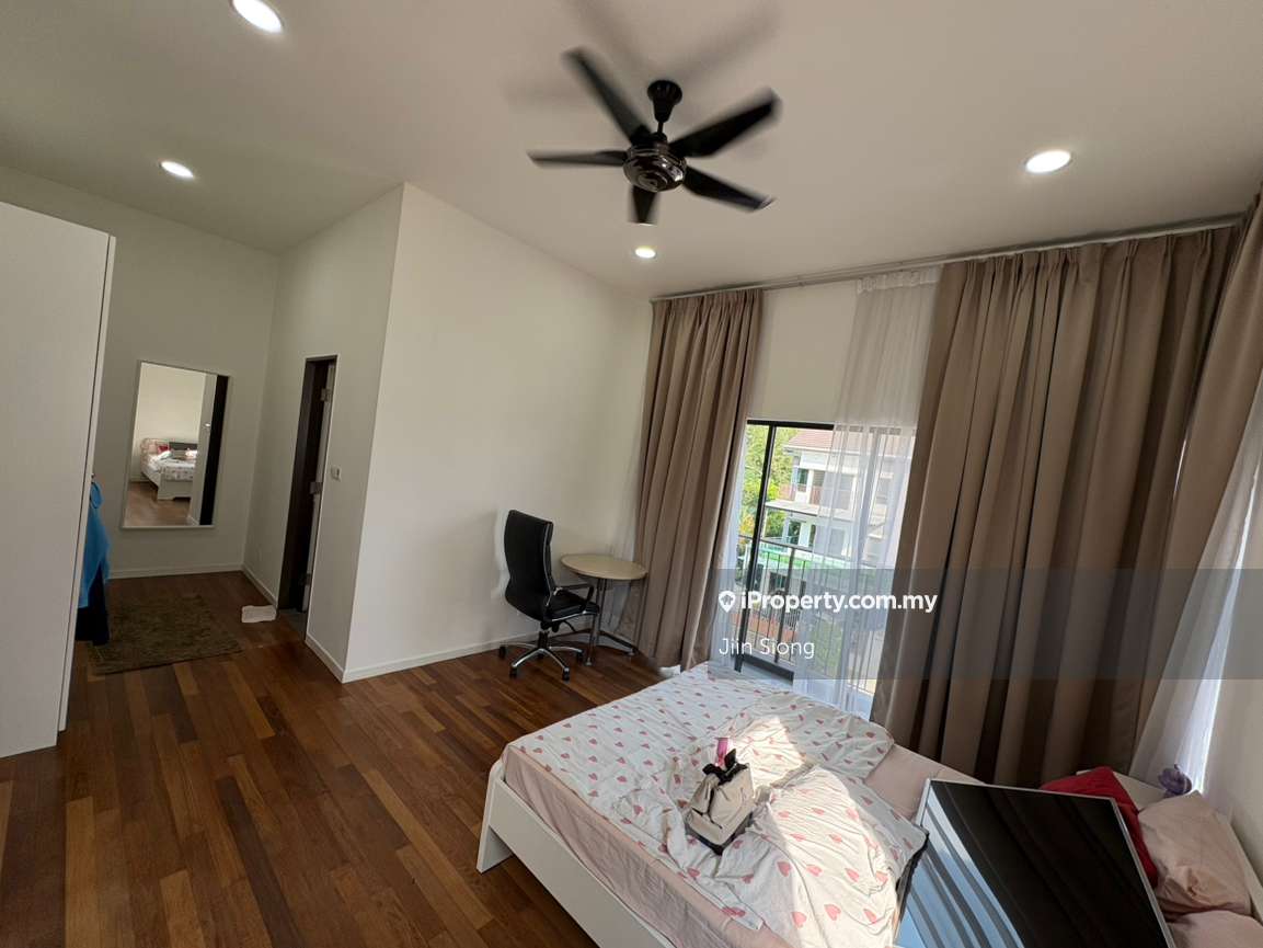 Rumah Teres untuk Dijual di Villa Astana @ Kajang, Kajang oleh Jiin Siong - iProperty.com.my