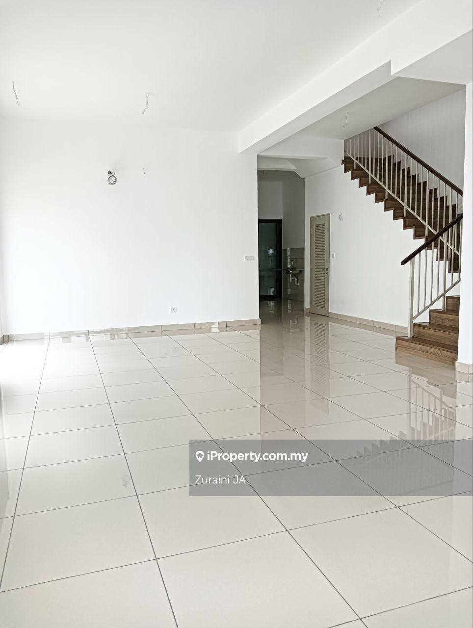 Rumah Berkembar untuk Dijual di Bandar Puteri, Bangi oleh Zuraini JA - iProperty.com.my