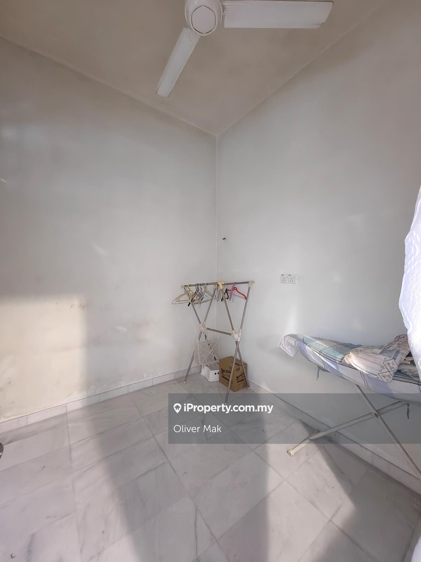 Rumah Teres untuk Dijual di y4q3e, Bukit Jalil oleh Oliver Mak - iProperty.com.my