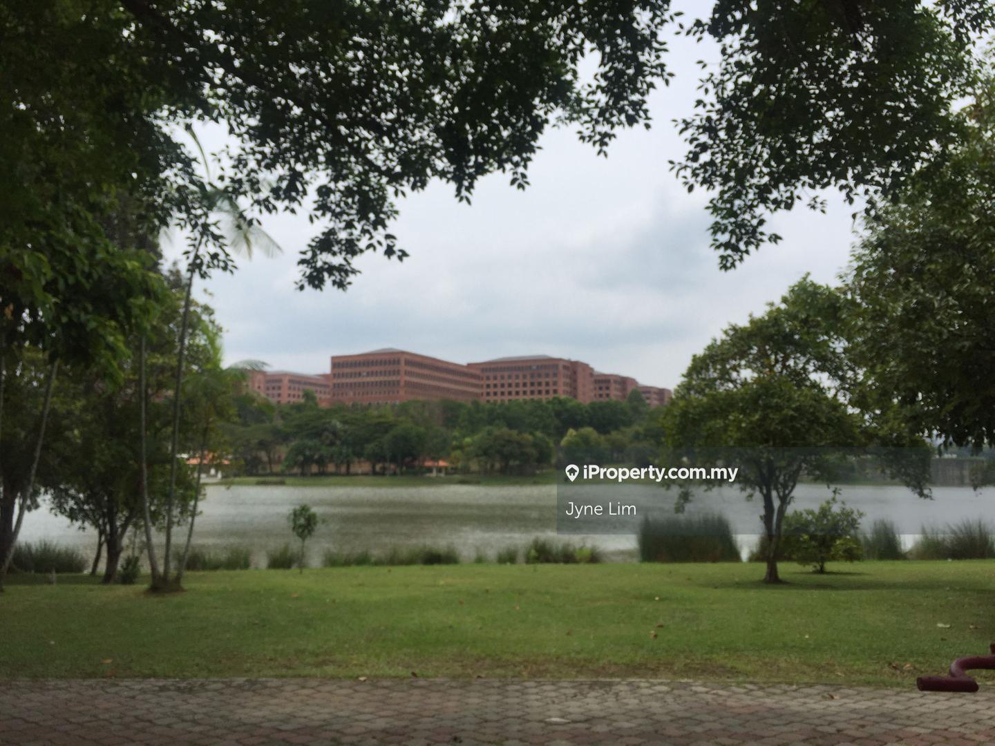 Banglo untuk Dijual di Double Storey Lakeview Bungalow @ Putrajaya, Putrajaya oleh Jyne Lim - iProperty.com.my