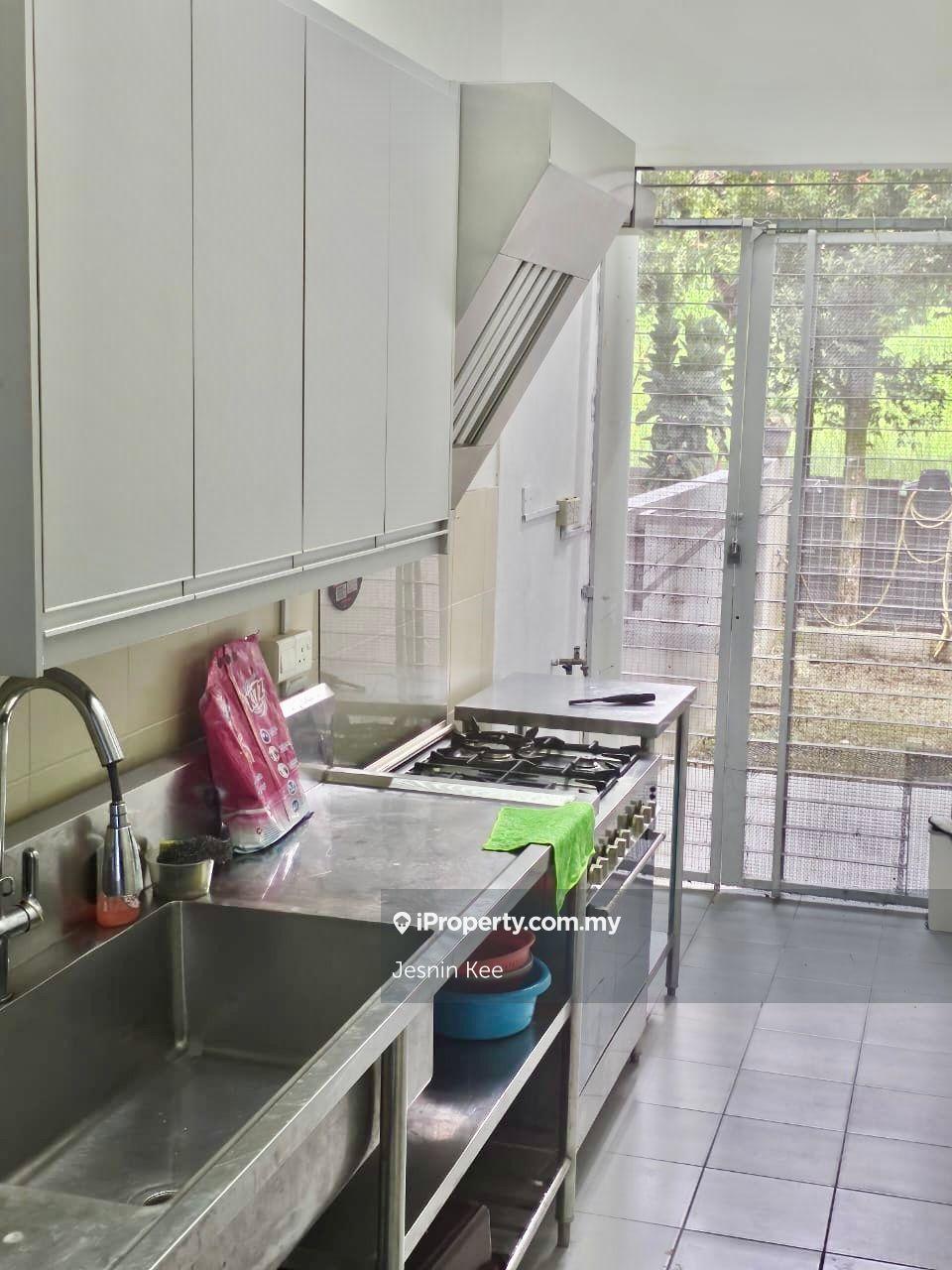 3-storey Terraced House for Sale in Lake Fields, Sungai Besi by Jesnin Kee - iProperty.com.my