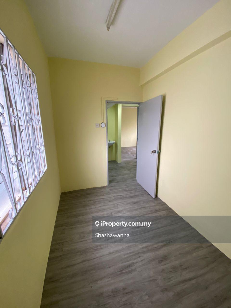 Flat for Sale in Flat Taman Pelangi Indah by Shashawanna - iProperty.com.my