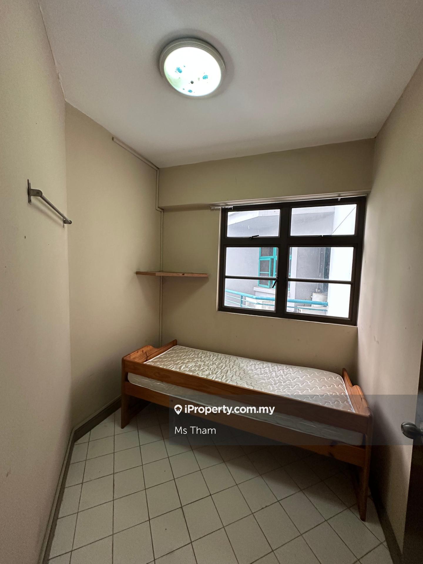 Condominium for Sale in The Straits View Condominium by Ms Tham - iProperty.com.my