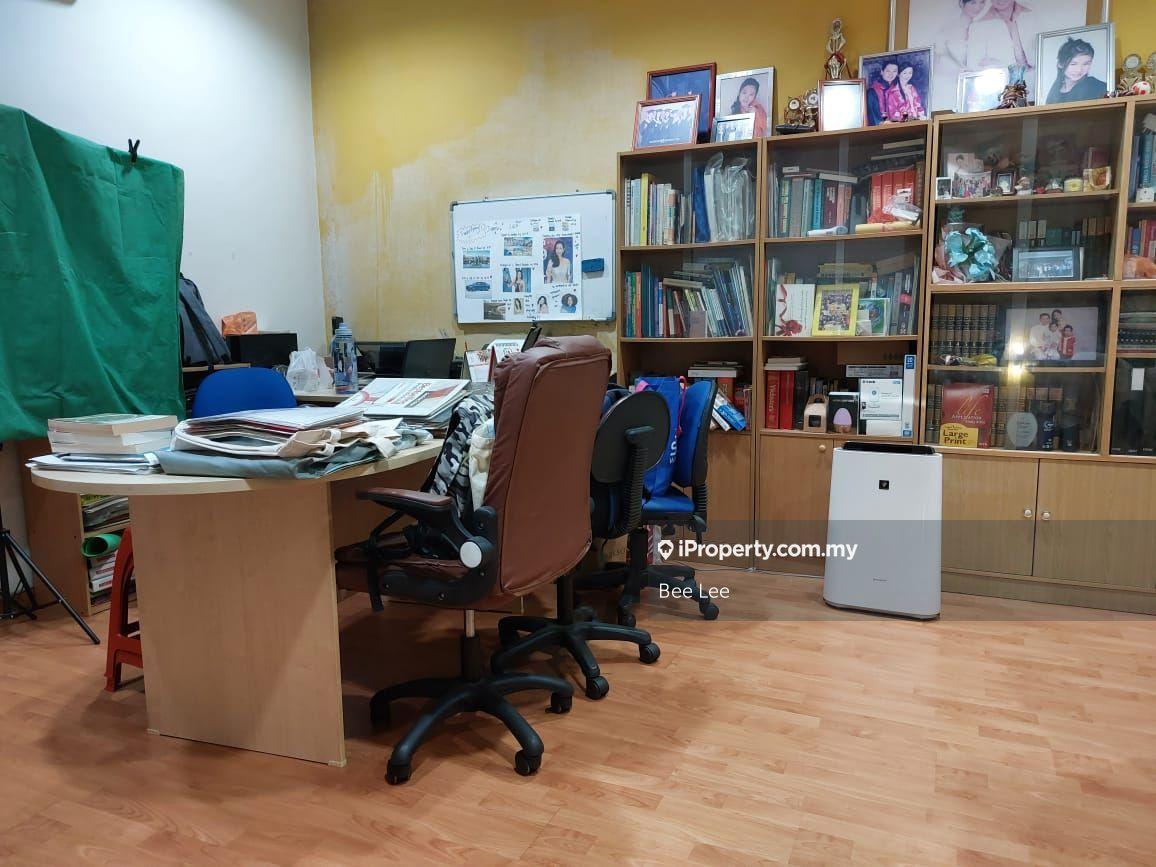 Rumah Berangkai 2 Tingkat untuk Dijual di Bandar Bukit Raja, Klang oleh Bee Lee - iProperty.com.my