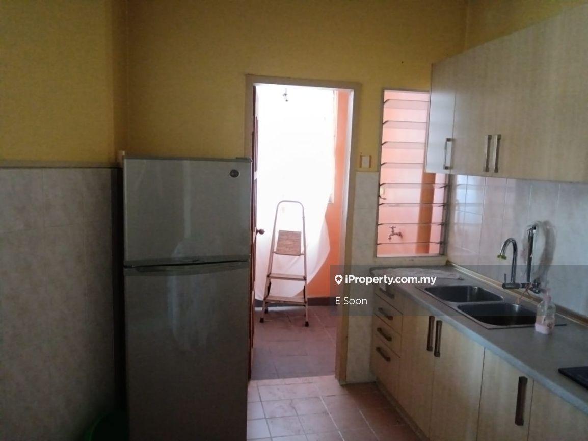 Condominium for Sale in Oakleaf Park by E Soon - iProperty.com.my