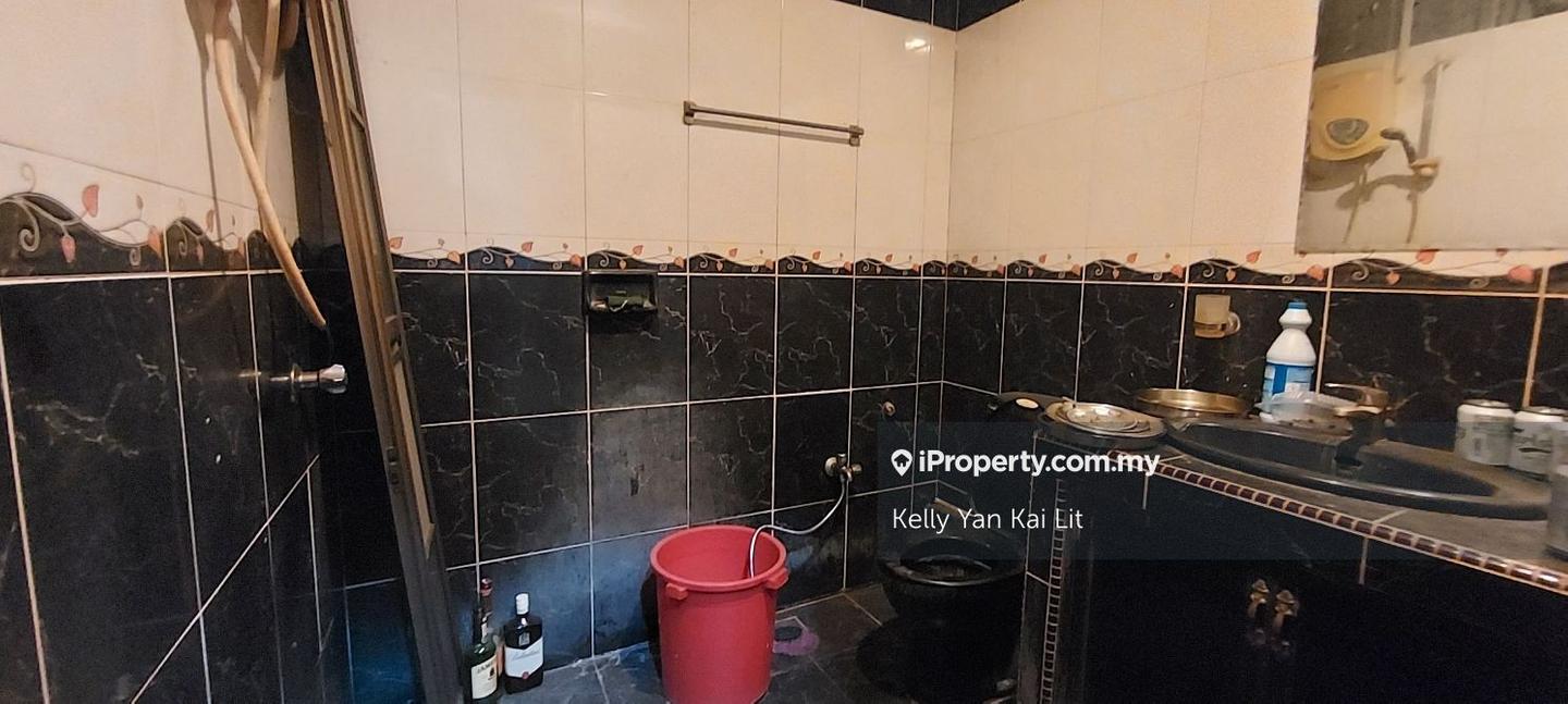Rumah Berangkai 2 Tingkat untuk Dijual di Bandar Bukit Tinggi 2, Klang oleh Kelly Yan Kai Lit - iProperty.com.my