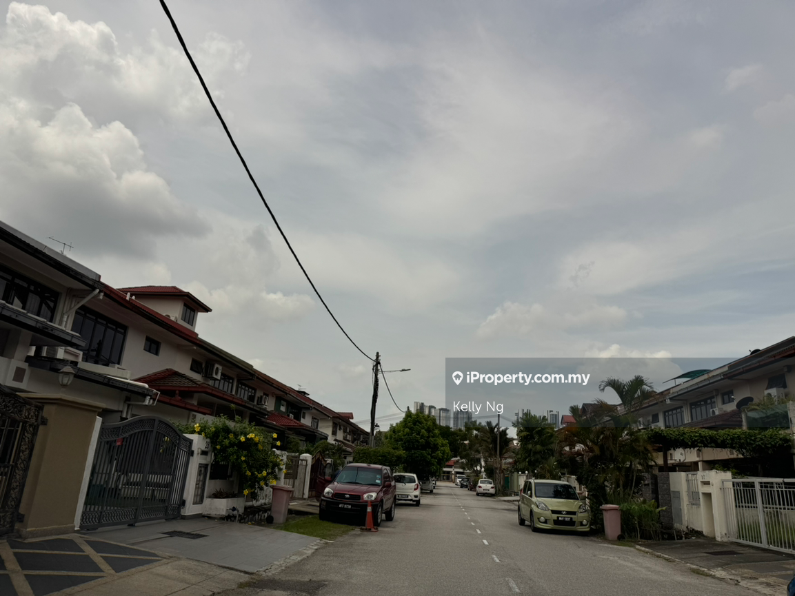 Rumah Berangkai 2.5 Tingkat untuk Dijual di Bandar Utama 11, Bandar Utama oleh Kelly Ng - iProperty.com.my
