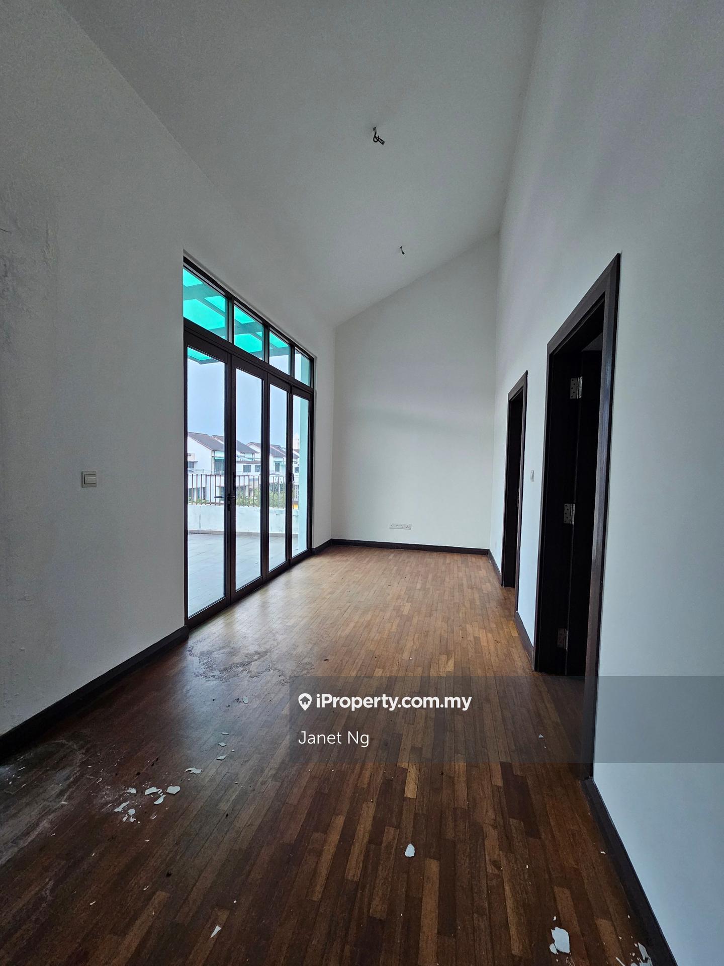 Rumah Berkembar untuk Dijual di Subang Jaya, Selangor oleh Janet Ng - iProperty.com.my