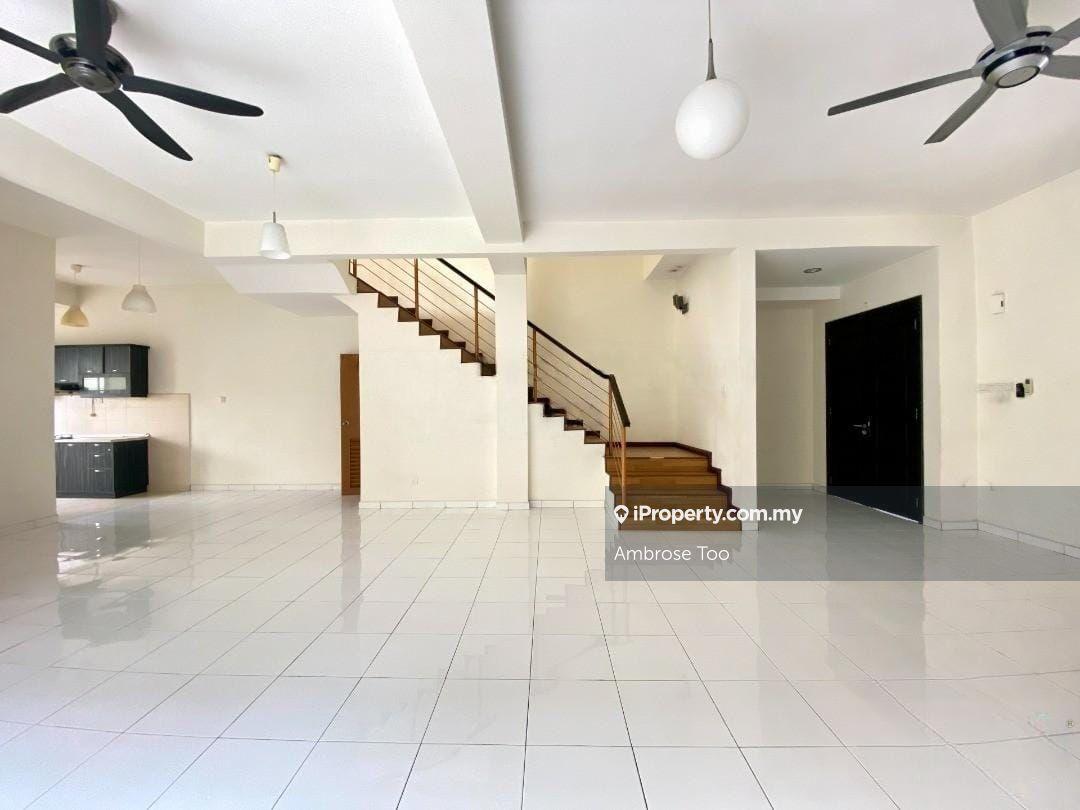 Rumah Berkembar untuk Dijual di Taman Anggun, Rawang oleh Ambrose Too - iProperty.com.my