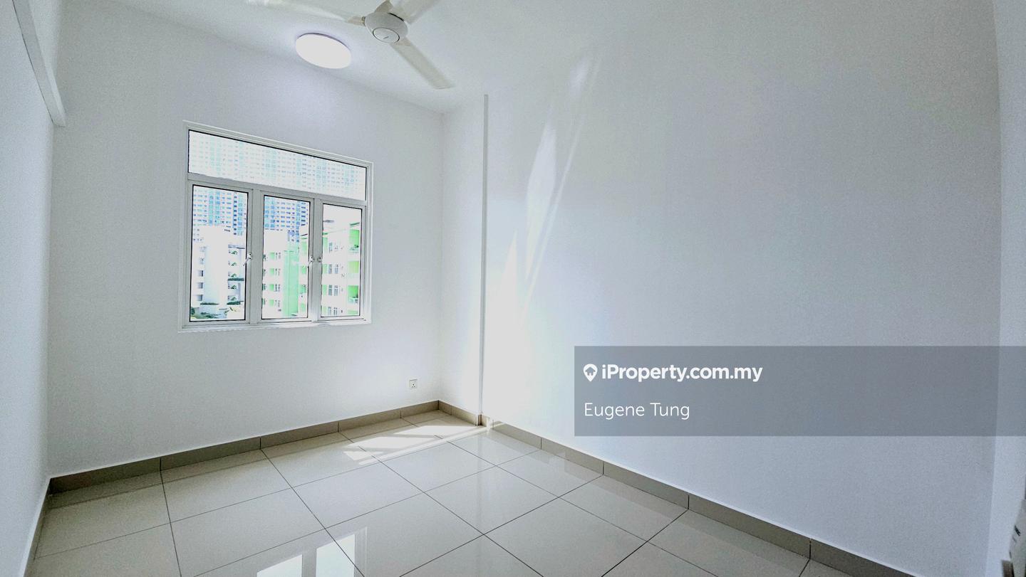 Condominium for Sale in Reflections Condominium by Eugene Tung - iProperty.com.my