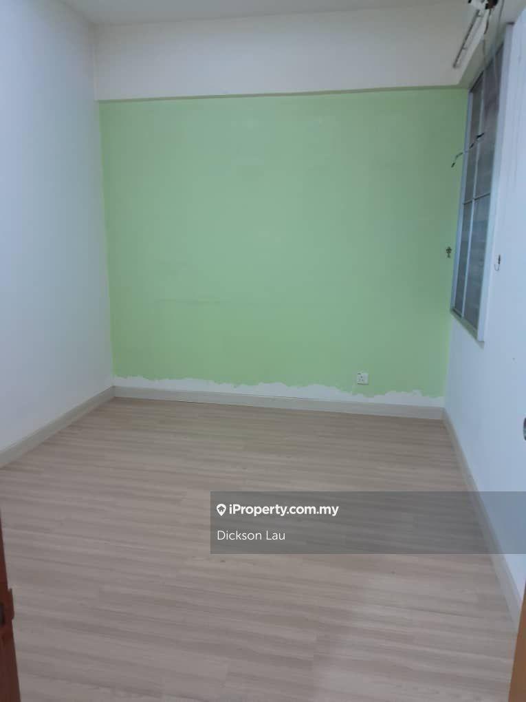 Pangsapuri untuk Dijual di Bukit Segambut Apartment oleh Dickson Lau - iProperty.com.my