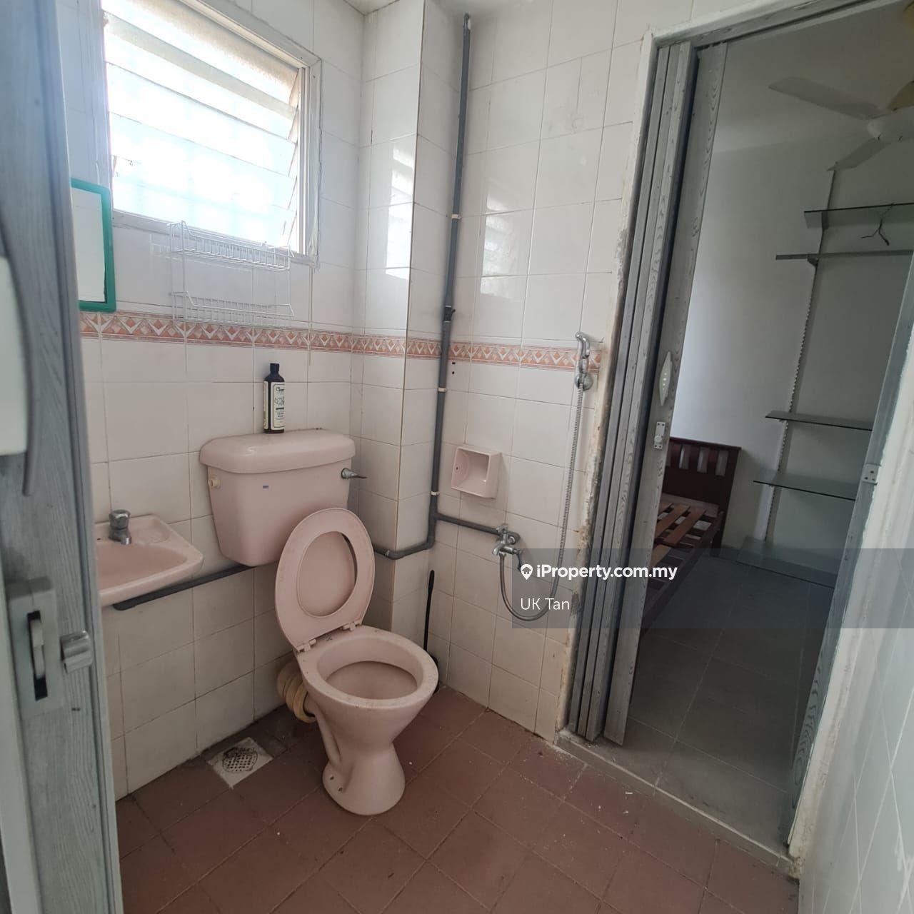 Rumah Berangkai 2 Tingkat untuk Dijual di Puchong Utama (Seksyen 12), Puchong oleh UK Tan - iProperty.com.my