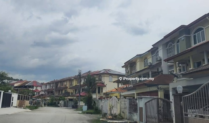 Rumah Berangkai 2.5 Tingkat untuk Dijual di Bandar Puteri Puchong, Puchong oleh Amy Lim - iProperty.com.my