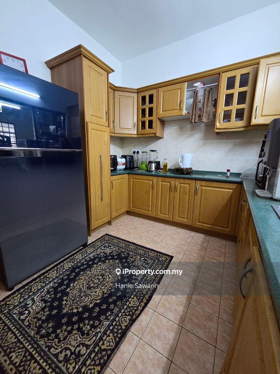 Rumah Berangkai 2 Tingkat untuk Dijual di Bukit Jelutong, Shah Alam oleh Hanie Sawarin - iProperty.com.my