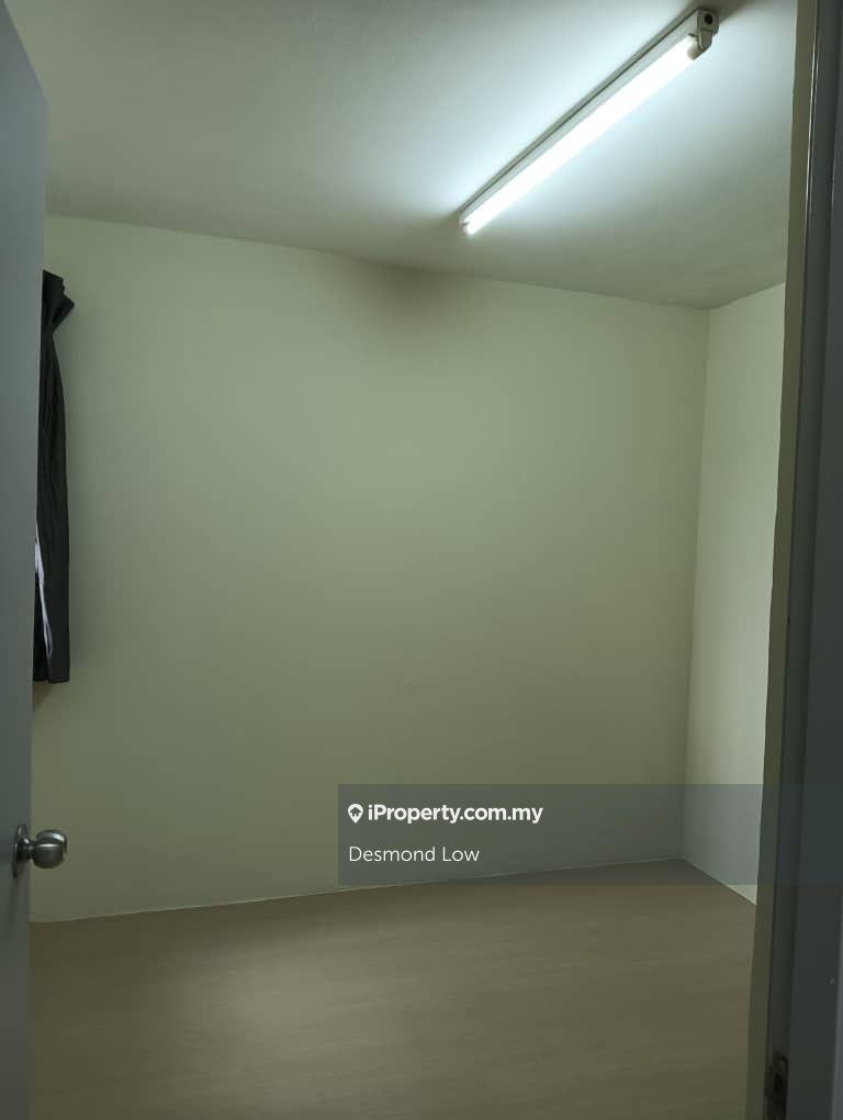 Pangsapuri untuk Dijual di Taman Kristal oleh Desmond Low - iProperty.com.my