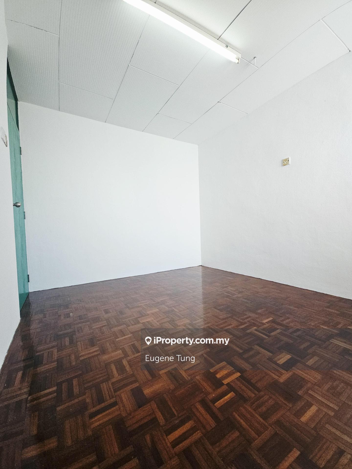 Rumah Pangsa untuk Dijual di Taman Batu Bukit oleh Eugene Tung - iProperty.com.my