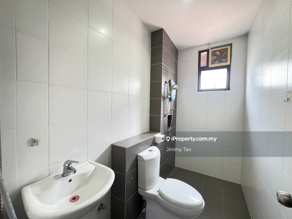 Rumah Berkembar untuk Dijual di Damai 14 (Strict Security), Setia Alam oleh Jimmy Tan - iProperty.com.my