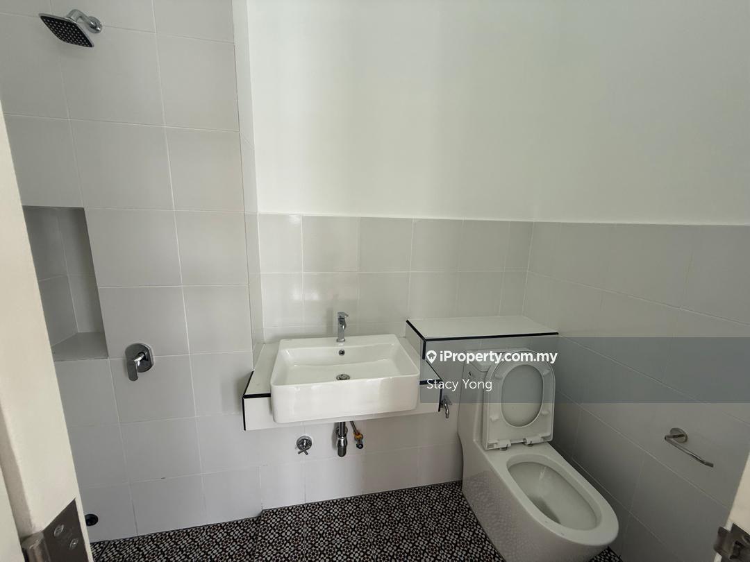 Rumah Berangkai 2 Tingkat untuk Disewa di Eco Majestic, Semenyih oleh Stacy Yong - iProperty.com.my