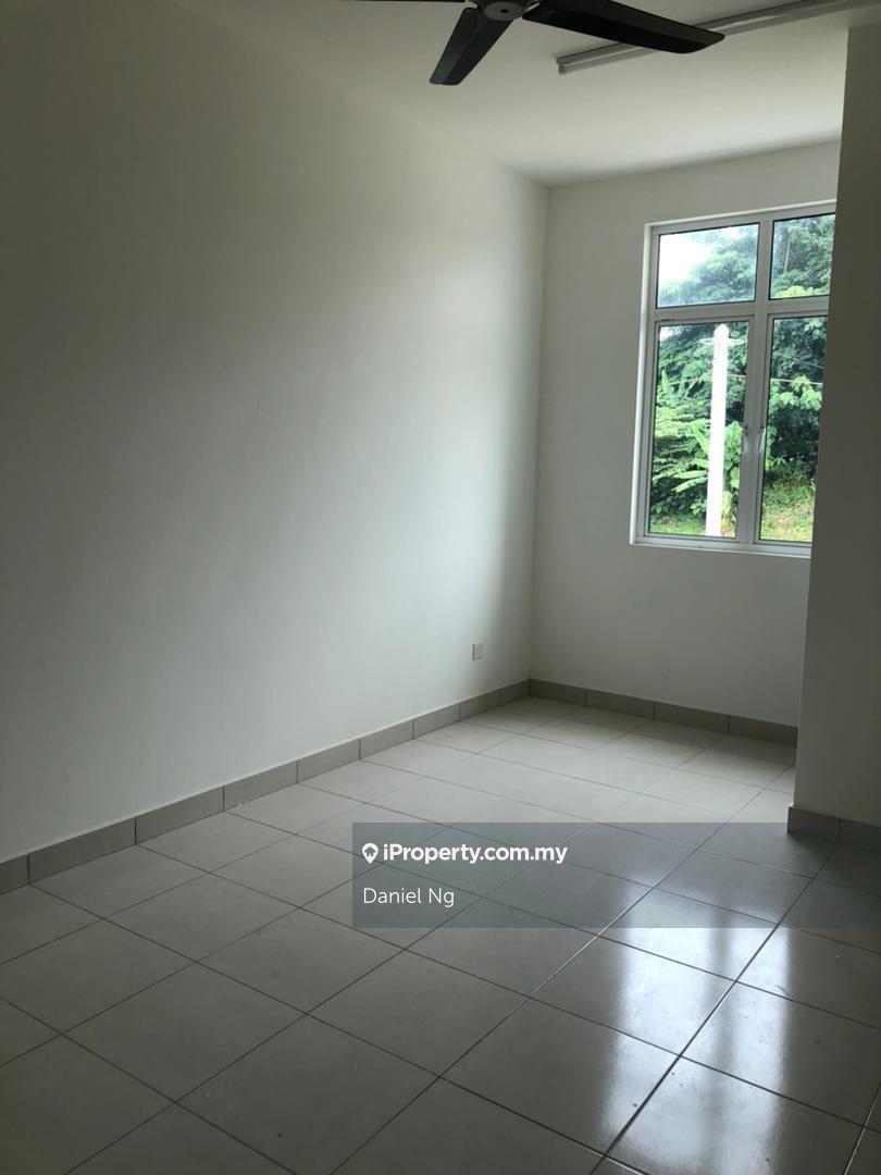 Rumah Berangkai 2 Tingkat untuk Dijual di Taman Pelangi Semenyih 2, Semenyih oleh Daniel Ng - iProperty.com.my