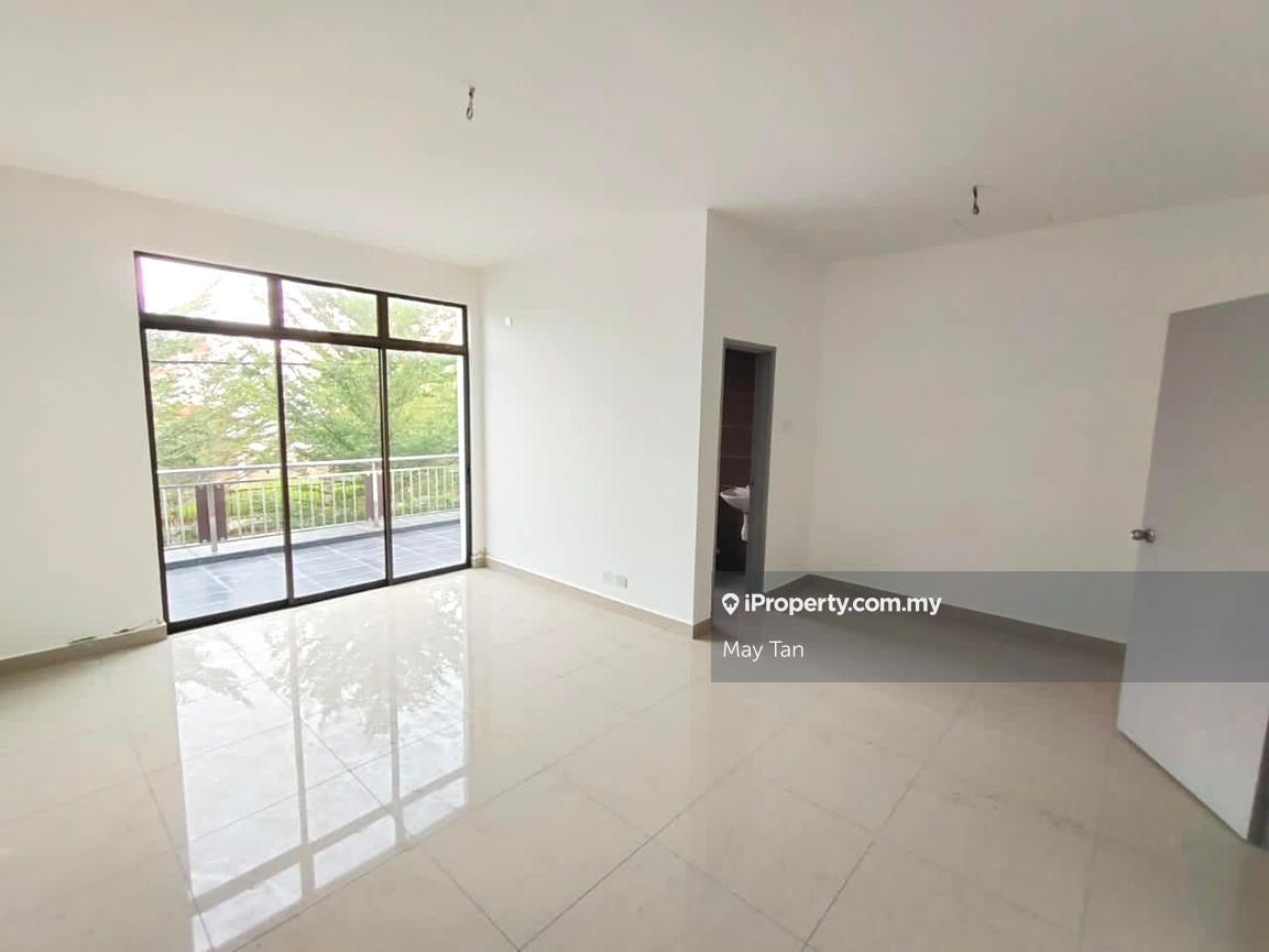 Rumah Berangkai 2 Tingkat untuk Dijual di Taman Mengkibol/Free lawyer &Stamp duty, Kluang oleh May Tan - iProperty.com.my