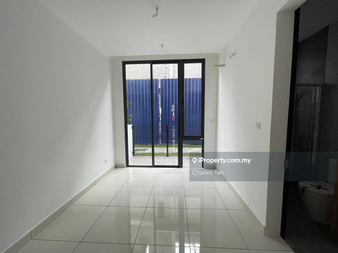 3-storey Terraced House for Sale in Puchong Legenda, Puchong by Charles Tan - iProperty.com.my