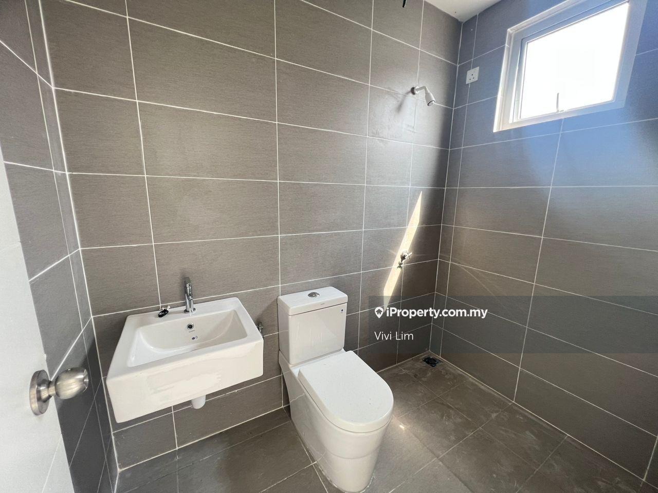 Rumah Berangkai 2 Tingkat untuk Dijual di fupn1, Kluang oleh Vivi Lim - iProperty.com.my