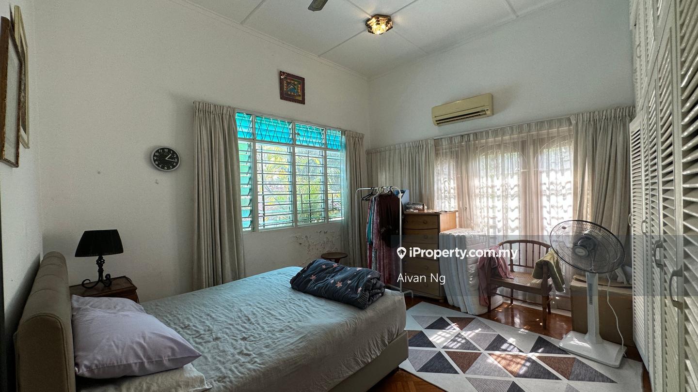 Bungalow House for Sale in Taman Lucky, Bangsar by Aivan Ng - iProperty.com.my